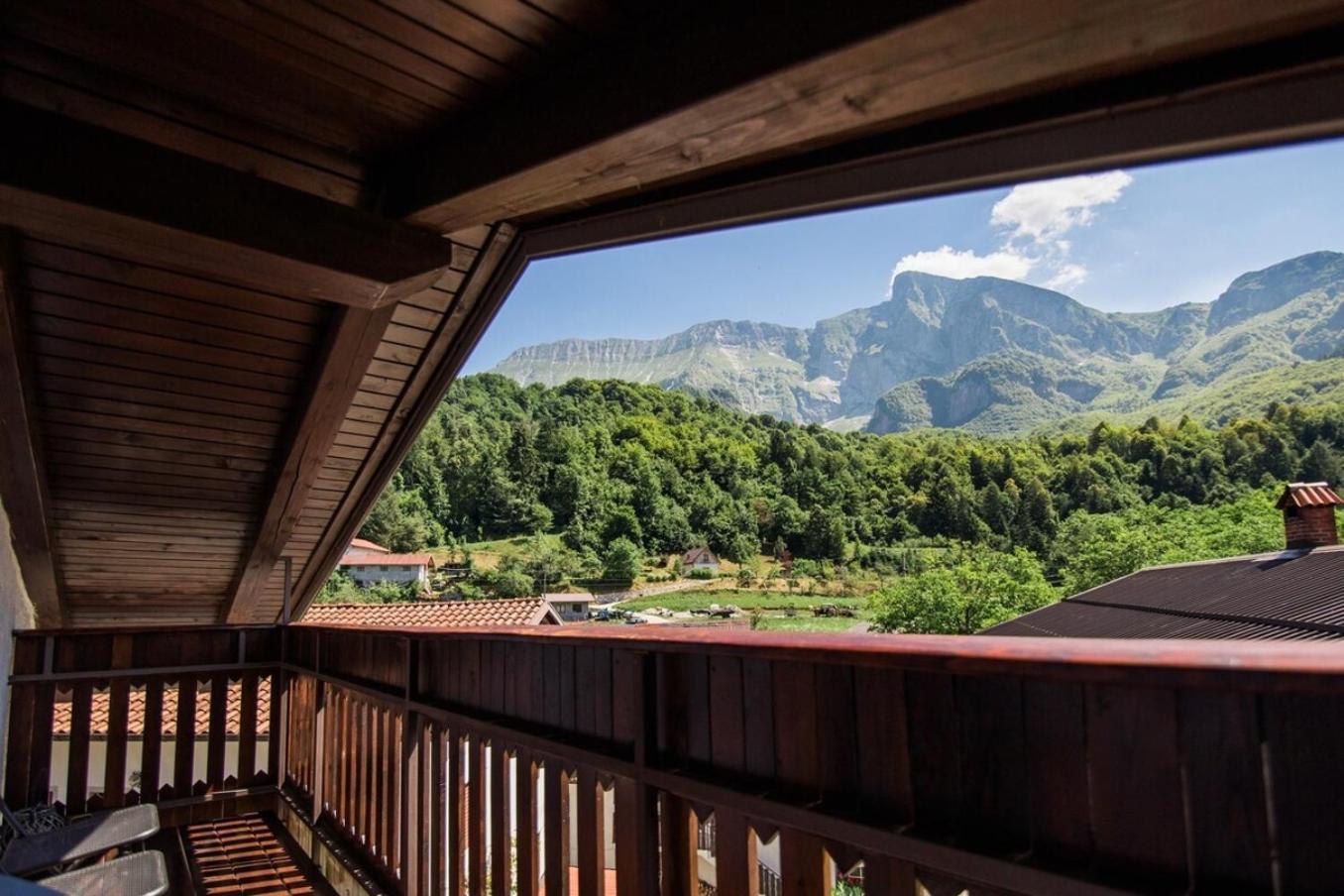 Apartma Luna With Mountain View Kobarid Exterior foto
